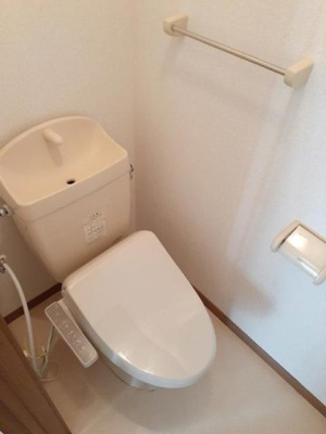 【トイレ】 | ガーデンハイツ大久保Ⅱ | 落ち着いたトイレです