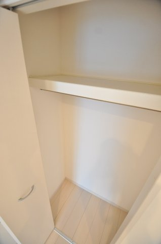 大阪市城東区東中浜２丁目のアパートの収納