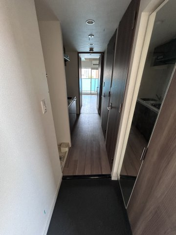 プレサンスSAKAEフロントの玄関