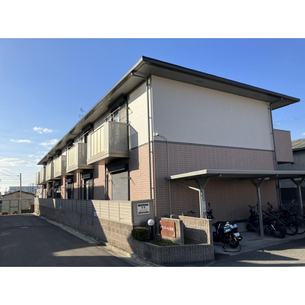 グランドール池島の外観