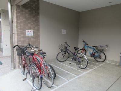 KEN＆LALAの駐車場|駐輪場