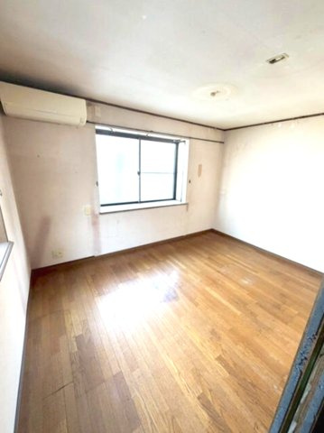 楠丘町3丁目の洋室