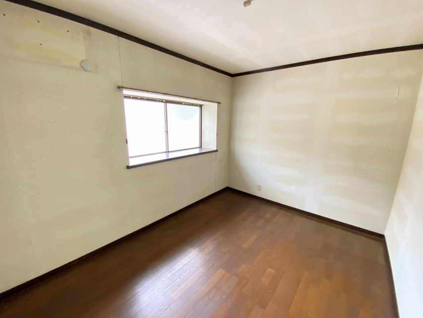 南別府3丁目一戸建の洋室