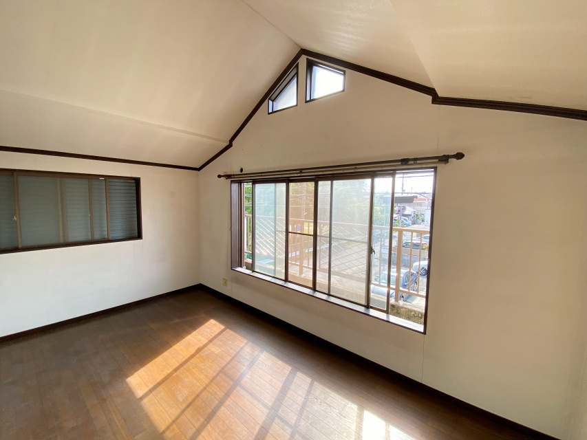 南別府3丁目一戸建の洋室
