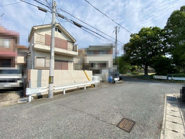 南別府3丁目一戸建の前面道路含む現地写真