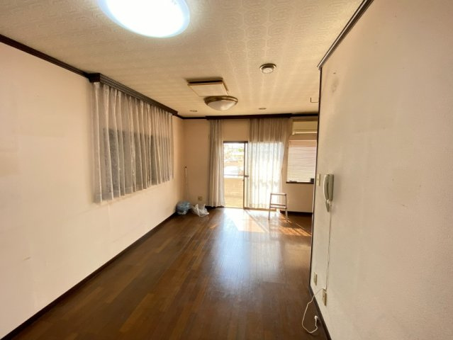 南別府3丁目一戸建の居間・リビング