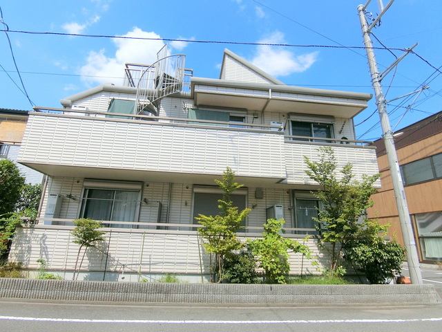 ＫＯＭＡＺＡＷＡメゾンの外観