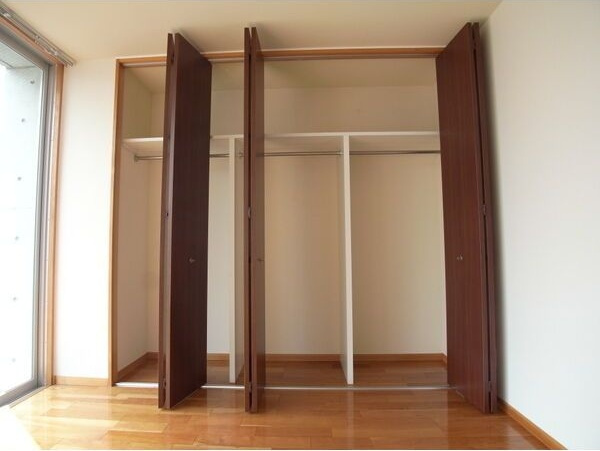 大須APARTMENTの収納|収納豊富です