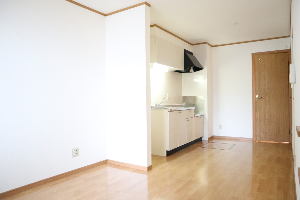 寝屋川市高柳６丁目のアパートの居間・リビング