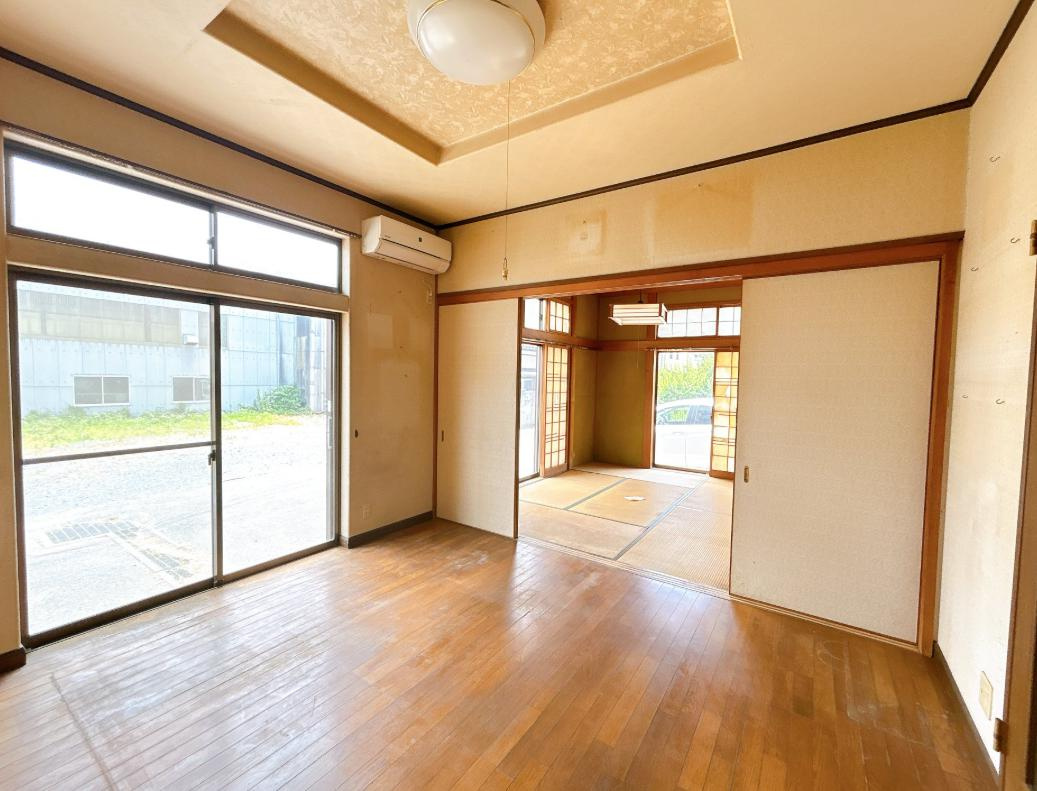 日立市東大沼町1丁目　中古戸建の居間・リビング