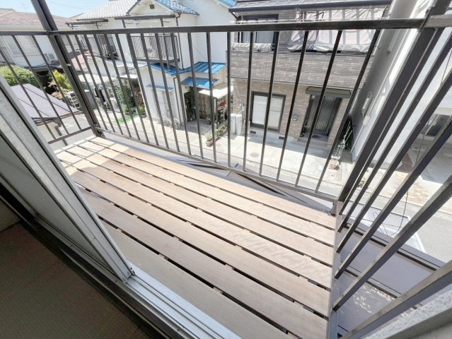 南幸町借家のバルコニー