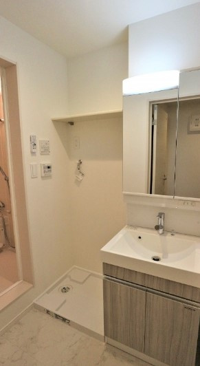 Rーsmartマノアの洗面所