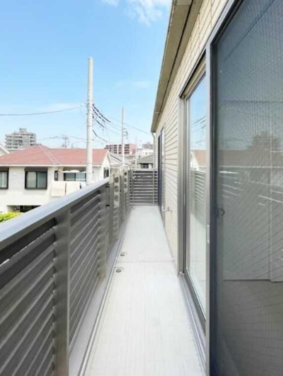 用賀一丁目戸建　床暖房　食器洗浄乾燥機　ファミリー向けのバルコニー