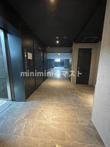アーバネックス堺筋本町のロビー