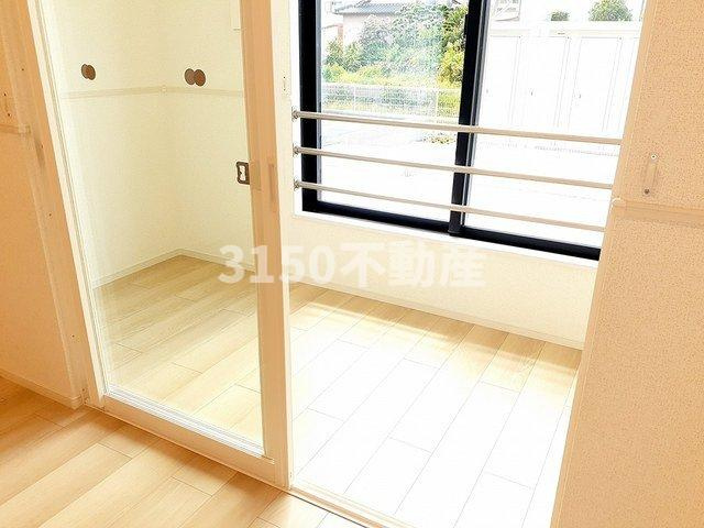フェリーチェのバルコニー|きれいな内装です