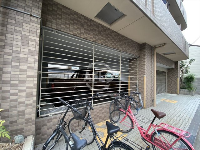 クラウンハイム夕陽丘の駐車場|クラウンハイム夕陽丘　駐車場