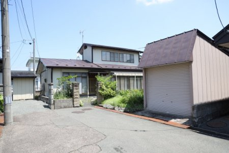 盛岡市みたけ5丁目8番10号（区画A）