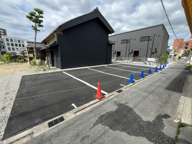 ブルーズテラスの駐車場