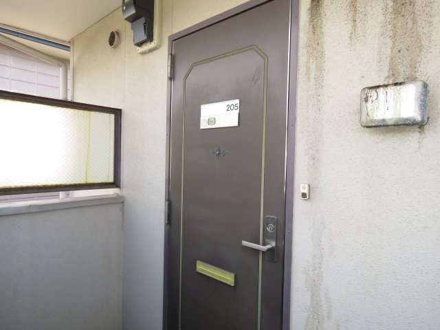 ハイマート霞ヶ関の玄関