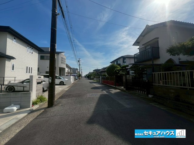 【GRAFARE REUSE HOUSE】名古屋市緑区鏡田　の前面道路含む現地写真|事前予約にて現地ご見学いただけます！お気軽にお問い合わせください♪
■株式会社　セキュアハウス■
住宅ローンに強く、知識、経験豊富なスタッフ在籍
お客様に寄り添い、ご成約後もサポート致します。　　　　