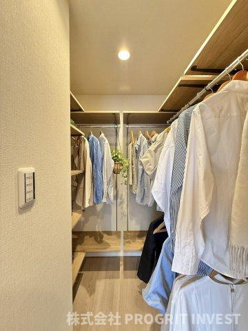 都立大八雲マンションの収納|たっぷり収納のマルチウォークインクローゼット