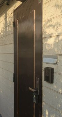 スマイル大矢部の玄関