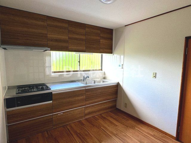 【キッチン】 | 売主/収益/中古戸建/ふじみ野市川崎 | 1F／DK5.7帖　（2025.08.16撮影）
