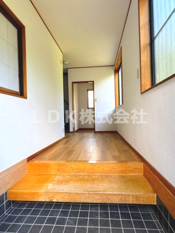 【玄関】 | 売主/収益/中古戸建/ふじみ野市川崎 | 1F／玄関・ホール（2025.08.16撮影）