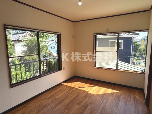 【洋室】 | 売主/収益/中古戸建/ふじみ野市川崎 | 2F／サービスルーム6.0帖　（2025.08.16撮影）