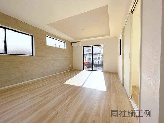 新築戸建・新築建売　郡山市喜久田町3期　富田東小学校・富田中学校の居間・リビング|同社施工例