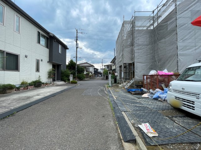 新築戸建・新築建売　郡山市喜久田町3期　富田東小学校・富田中学校の前面道路含む現地写真