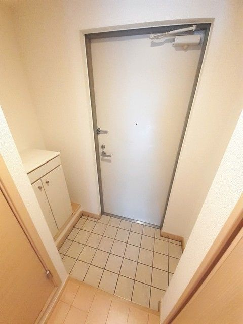 シャトレエレガンの玄関