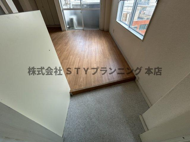 仲介手数料0円！鶴田マンションの玄関