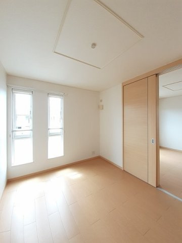 プランドール　アンの内装|明るい色調の室内です
