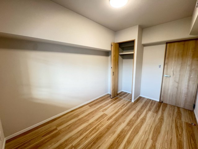 妙法寺駅前住宅の洋室|明るい洋室です