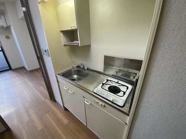 ソレイユ駒沢　バストイレ別　室内洗濯機置き場　オートロックのキッチン