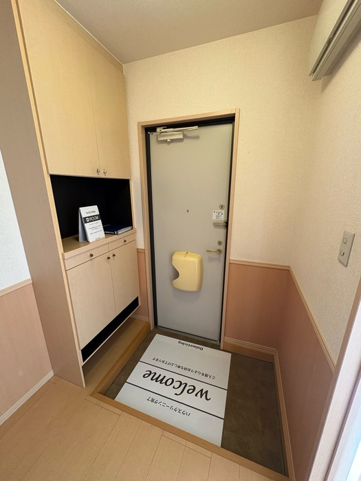 マルシェ の玄関