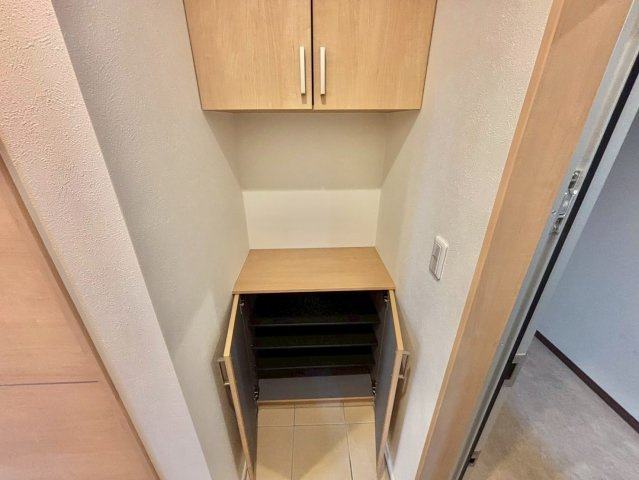 OA　FLAT南車崎の玄関