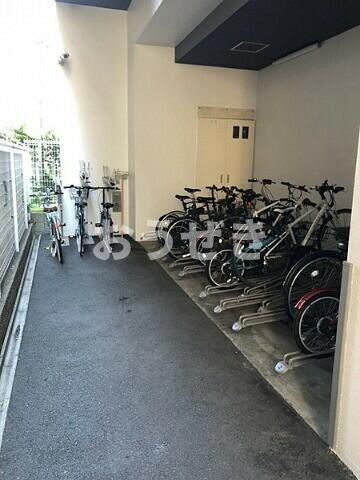 ヴィータローザ横浜吉野町のロビー
