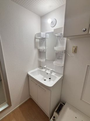 穂積台グランドコーポの洗面所