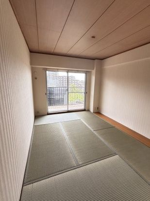 穂積台グランドコーポの和室