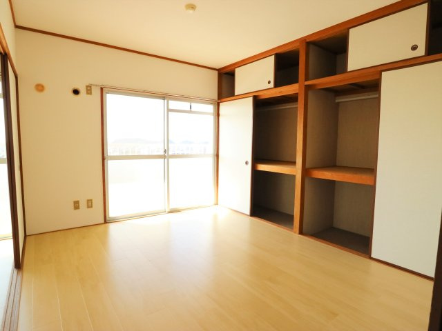 延命寺マンションの洋室