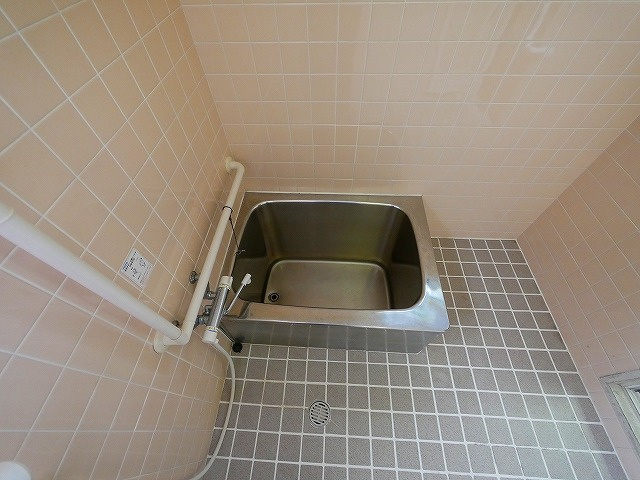 川上町戸建の浴室