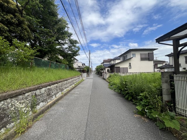 我孫子市青山台1丁目土地の前面道路含む現地写真|北東側約4.5m公道に接道