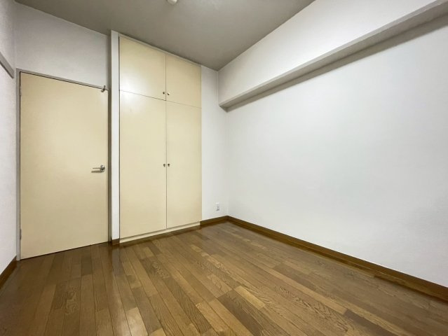 【寝室】