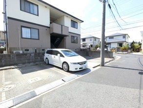 【駐車場】