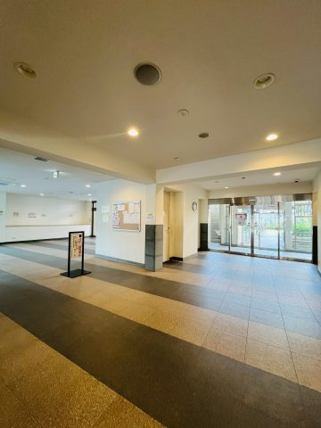 ウィズパークス大阪アクアコートのロビー