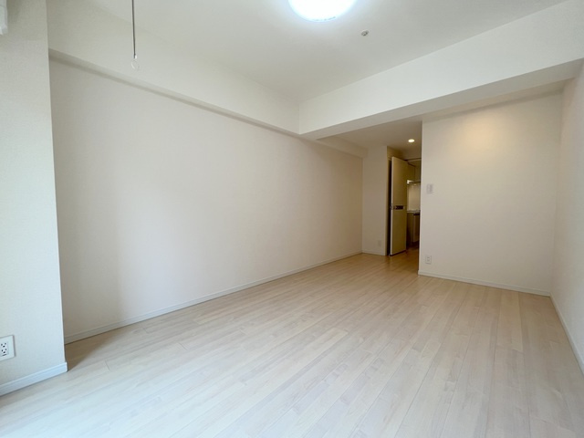 代官山コートヒルズの居間・リビング|★キレイなフローリングのお部屋です★