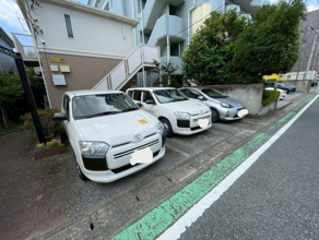 【駐車場】