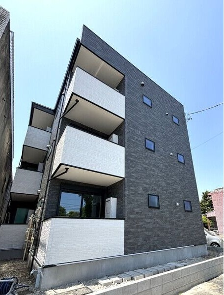 Ｃｏｕｒａｇｅ宝生町の外観
